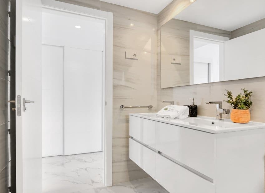 2 camera da letto Appartamento in vendita in Torrevieja con piscina garage - 449.000 € (Rif: 9763888)