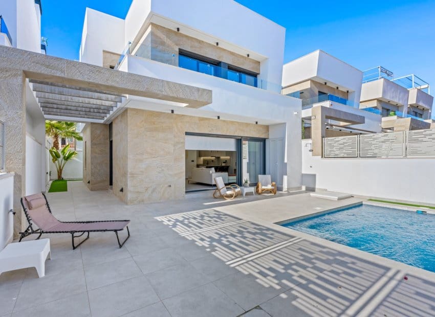 3 sypialnia Willa na sprzedaż w Orihuela Costa z basenem - 499 000 € (Ref: 9763889)