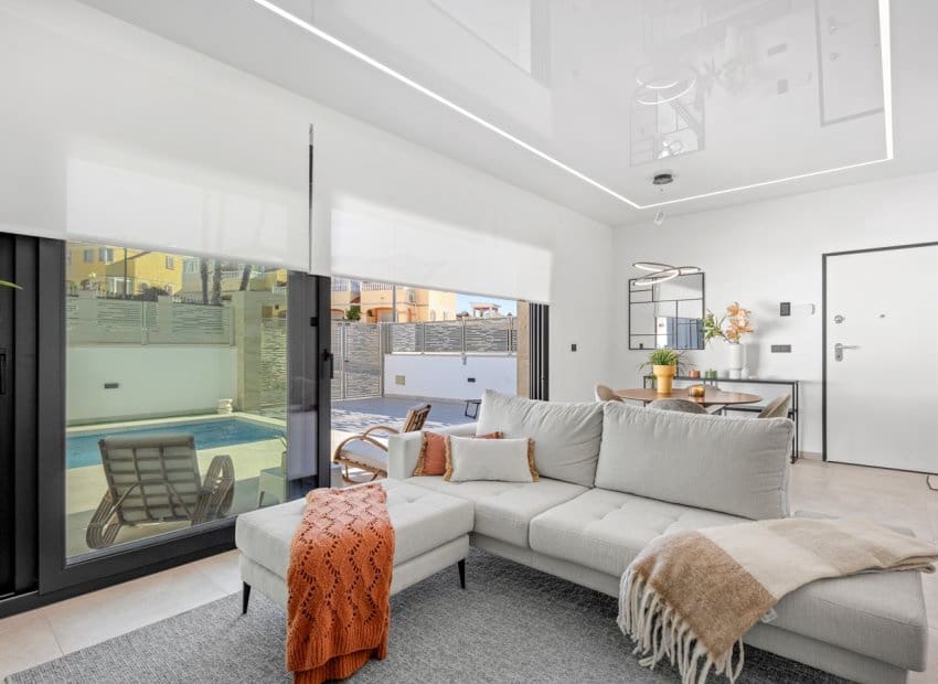 3 sypialnia Willa na sprzedaż w Orihuela Costa z basenem - 499 000 € (Ref: 9763889)