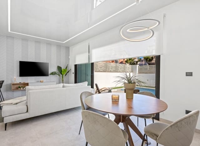 3 sypialnia Willa na sprzedaż w Las Filipinas z basenem garażem - 499 000 € (Ref: 9763889)