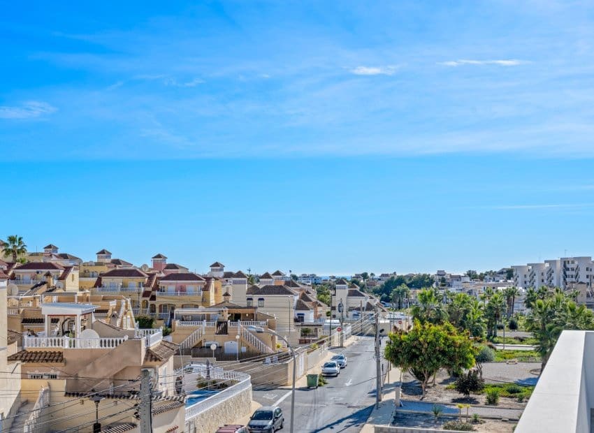 3 sypialnia Willa na sprzedaż w Orihuela Costa z basenem - 499 000 € (Ref: 9763889)