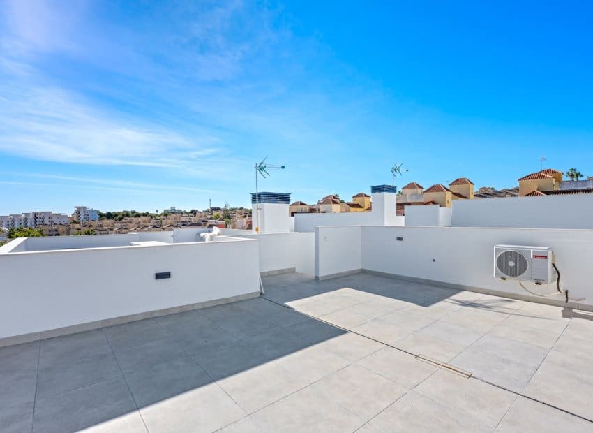3 camera da letto Villa in vendita in Blue Lagoon con piscina garage - 475.000 € (Rif: 9763889)