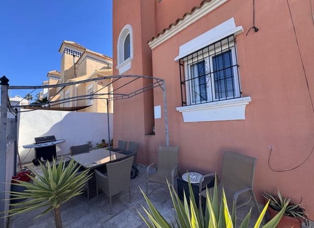 3 soveværelse Villa til salg i Blue Lagoon med swimmingpool - € 329.995 (Ref: 9763890)