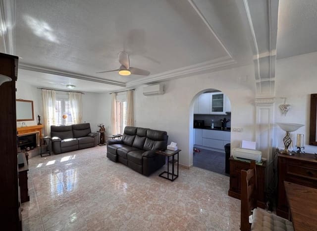 3 soveværelse Villa til salg i Blue Lagoon med swimmingpool - € 329.995 (Ref: 9763890)