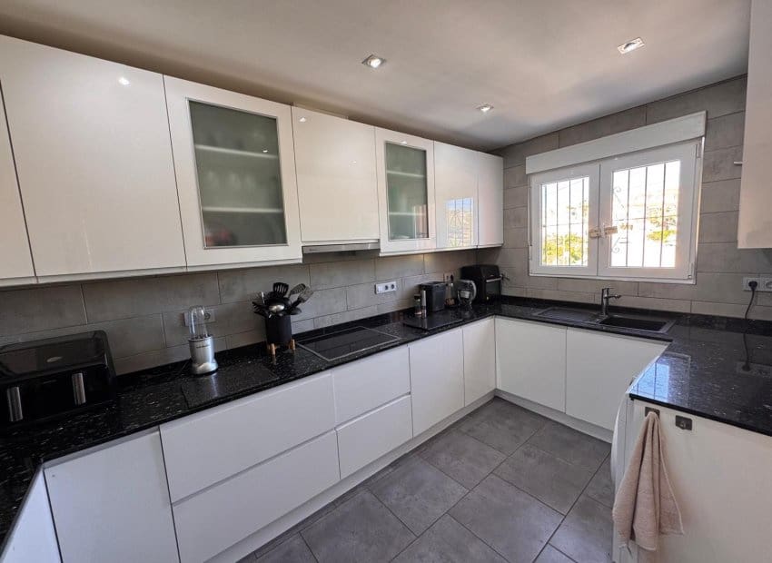 3 soveværelse Villa til salg i Blue Lagoon med swimmingpool - € 329.995 (Ref: 9763890)