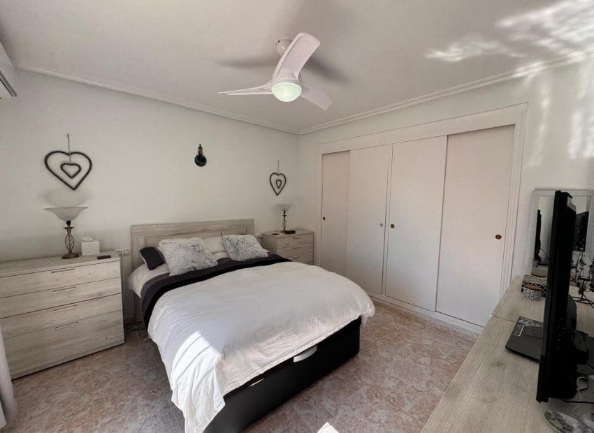 3 soveværelse Villa til salg i Blue Lagoon med swimmingpool - € 329.995 (Ref: 9763890)