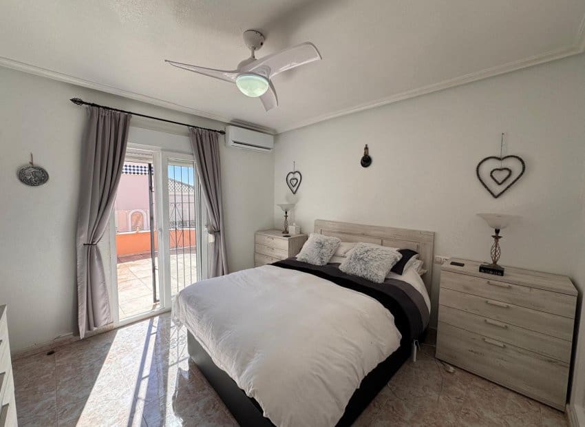 3 soveværelse Villa til salg i Blue Lagoon med swimmingpool - € 329.995 (Ref: 9763890)