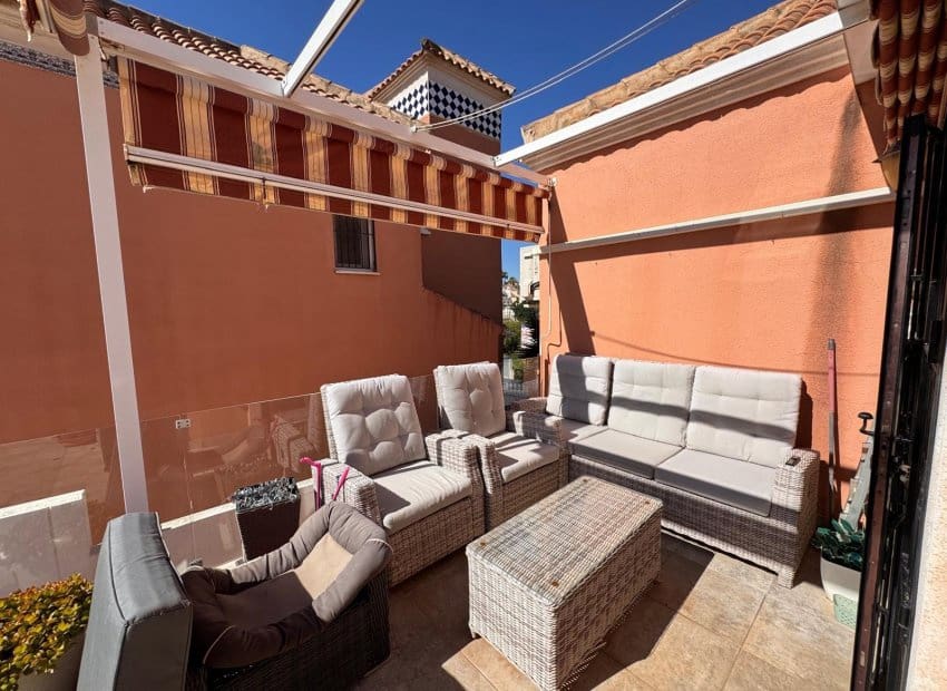 3 soveværelse Villa til salg i Blue Lagoon med swimmingpool - € 329.995 (Ref: 9763890)