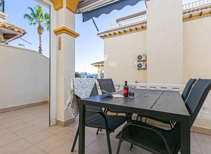 3 soverom Rekkehus til salgs i Playa Flamenca med svømmebasseng - € 224 500 (Ref: 9763892)