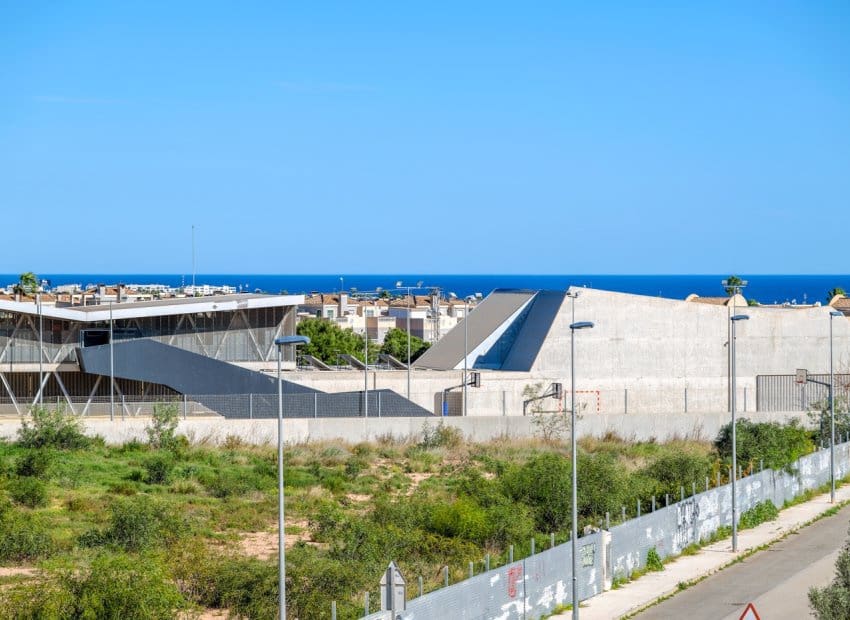 3 soverom Hus til salgs i Orihuela Costa med svømmebasseng garasje - € 265 000 (Ref: 9763893)