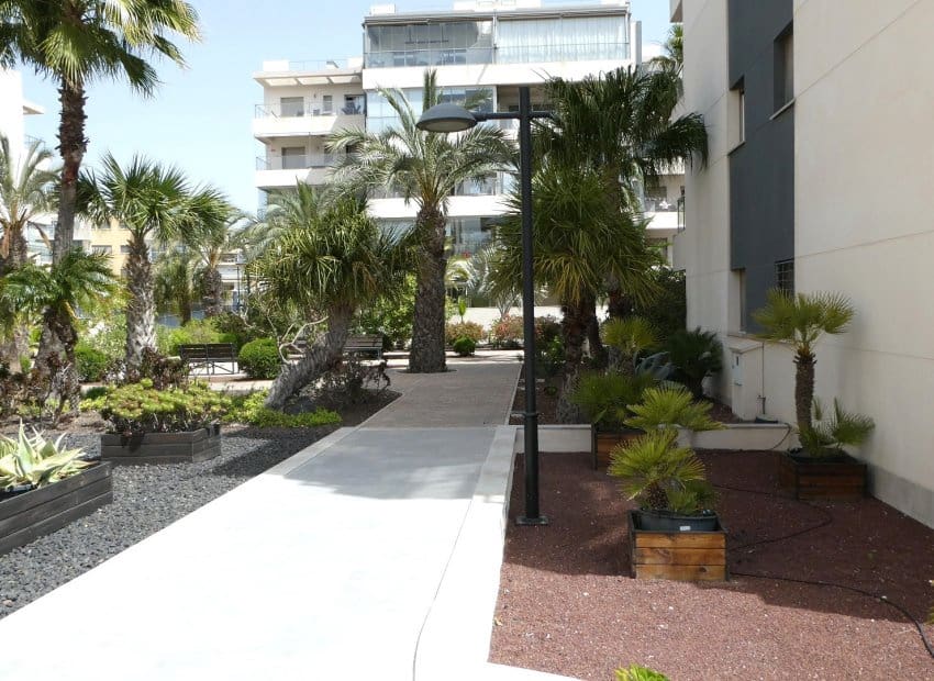 2 slaapkamer Penthouse te koop in Villamartin met zwembad garage - € 359.000 (Ref: 9777079)