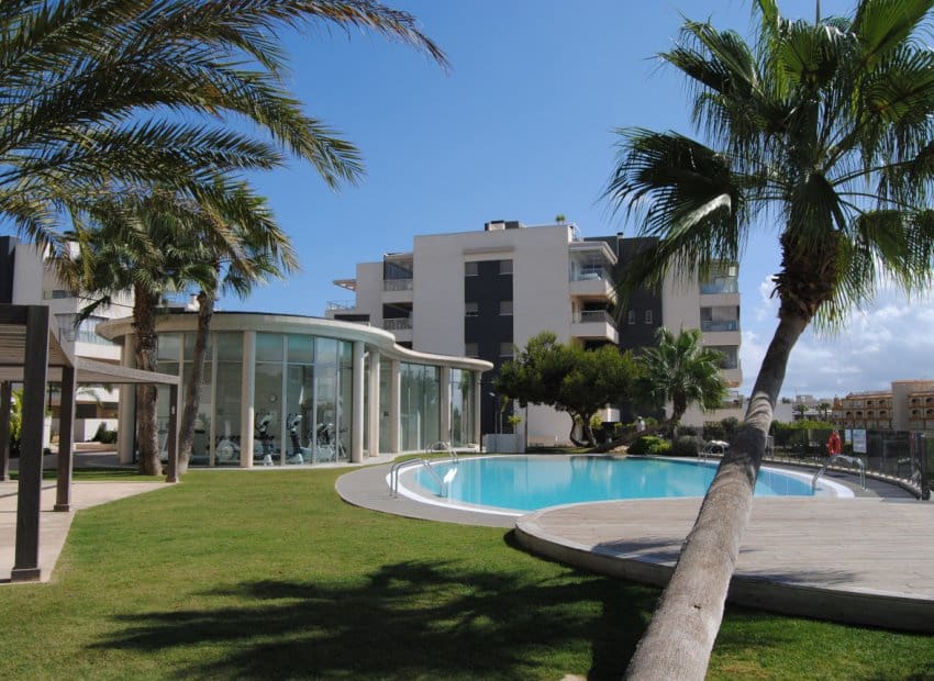 2 slaapkamer Penthouse te koop in Villamartin met zwembad garage - € 359.000 (Ref: 9777079)