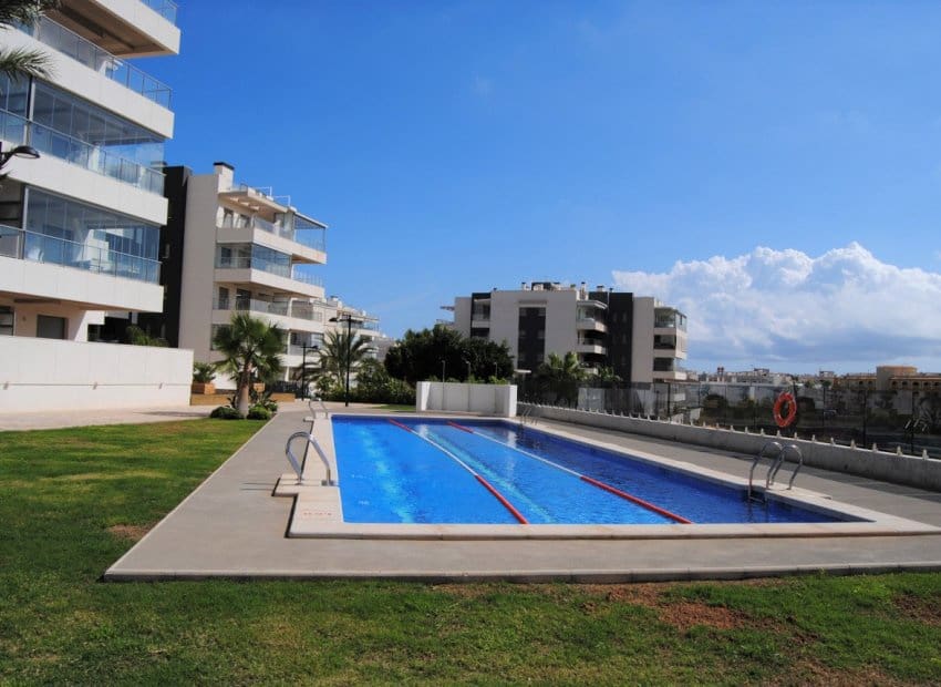 2 slaapkamer Penthouse te koop in Villamartin met zwembad garage - € 359.000 (Ref: 9777079)