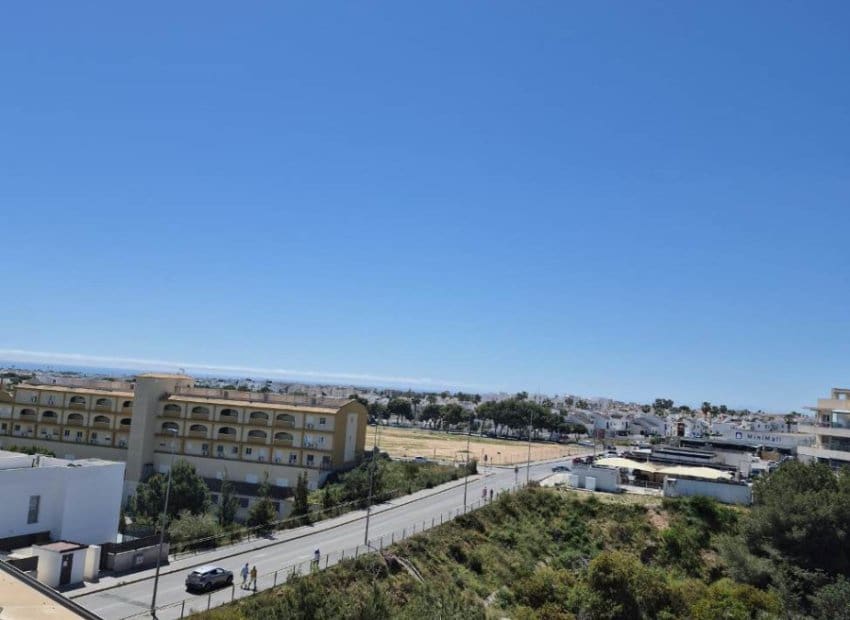 2 slaapkamer Penthouse te koop in Villamartin met zwembad garage - € 359.000 (Ref: 9777079)