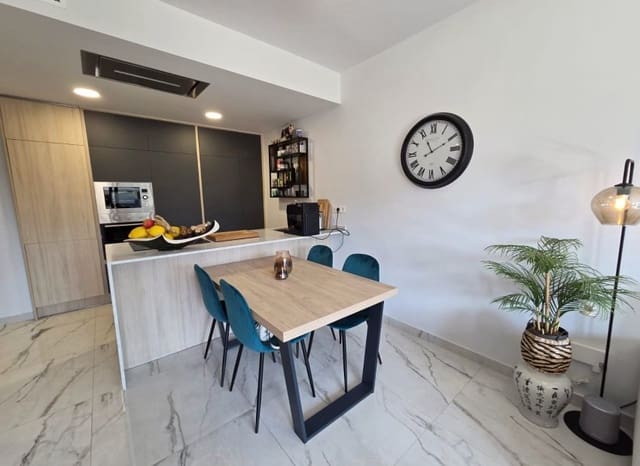 2 chambre Appartement à vendre à Los Altos avec piscine garage - 299 900 € (Ref: 9778979)