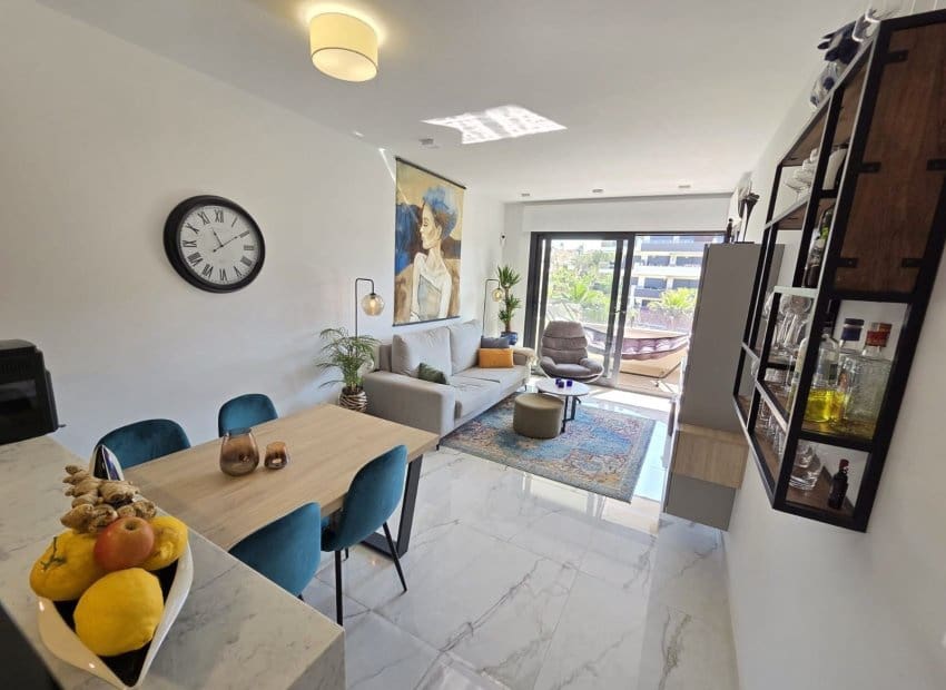 2 chambre Appartement à vendre à Los Altos avec piscine garage - 299 900 € (Ref: 9778979)