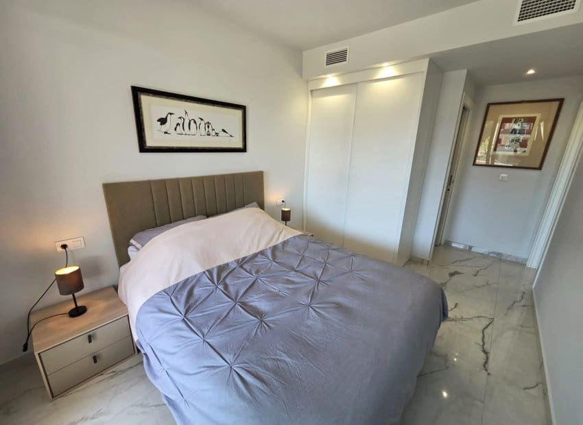 2 chambre Appartement à vendre à Los Altos avec piscine garage - 299 900 € (Ref: 9778979)