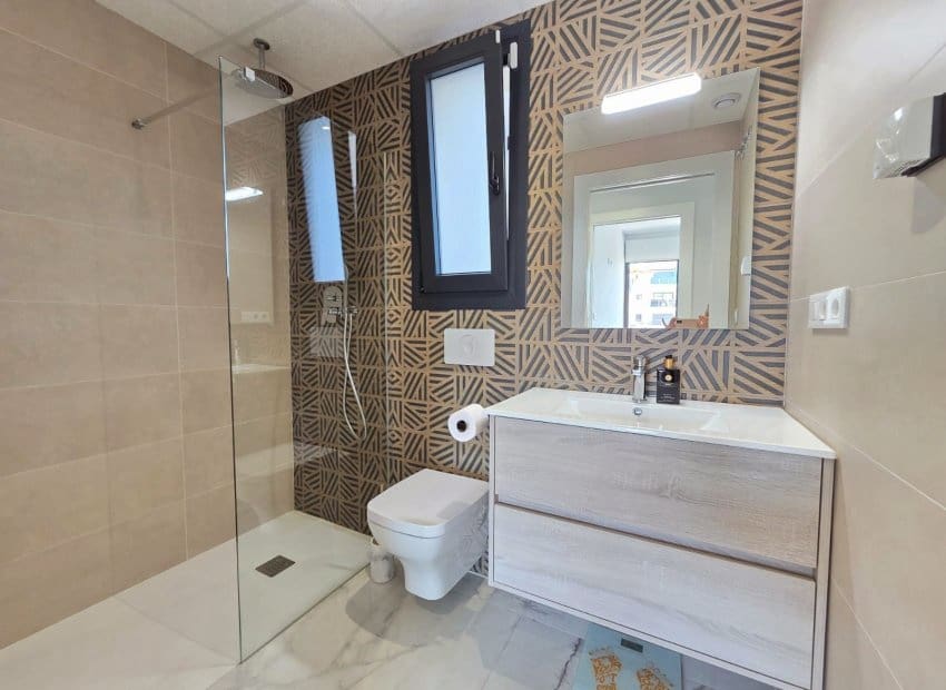 2 chambre Appartement à vendre à Los Altos avec piscine garage - 299 900 € (Ref: 9778979)