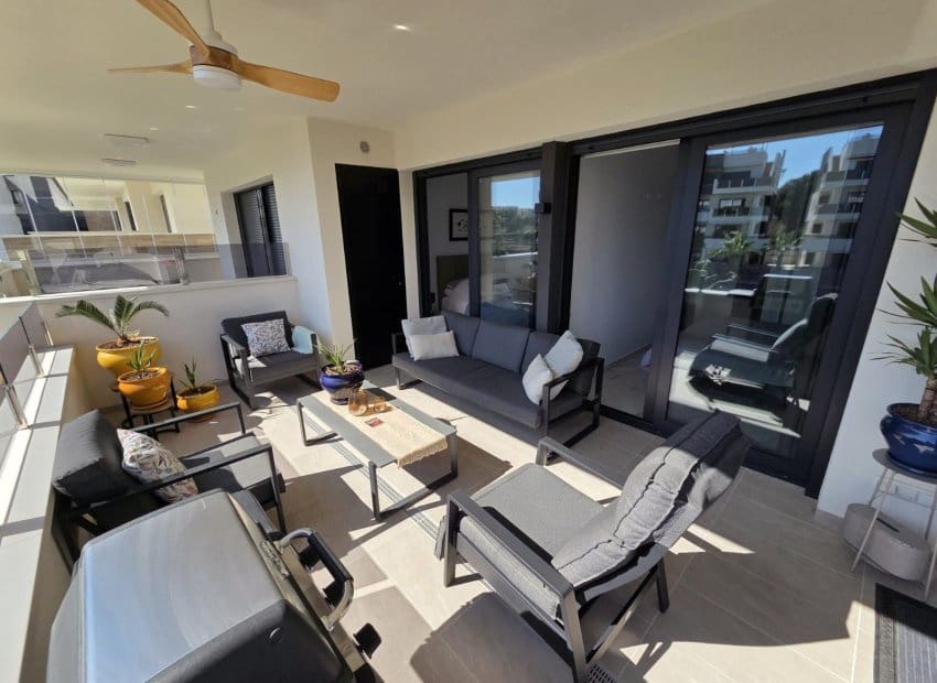 2 chambre Appartement à vendre à Los Altos avec piscine garage - 299 900 € (Ref: 9778979)