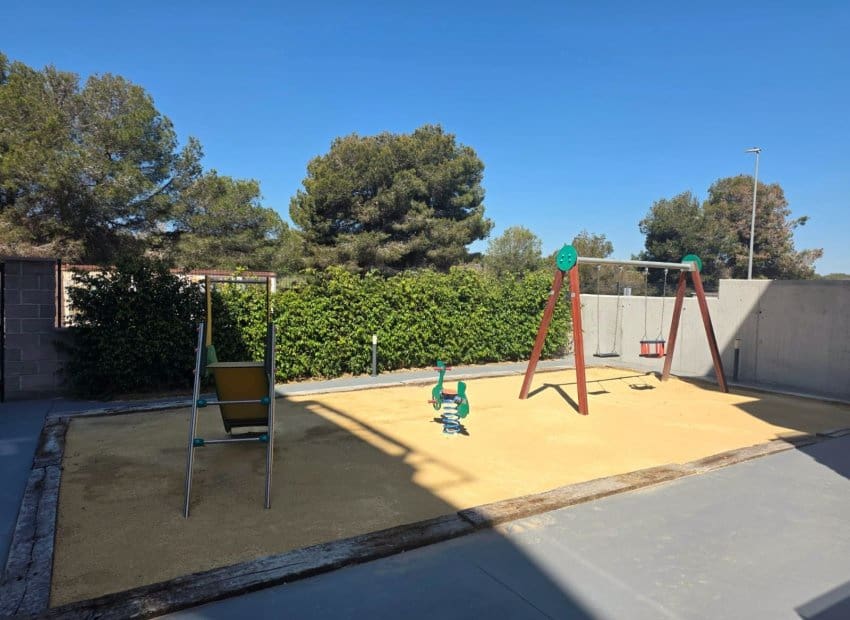 2 chambre Appartement à vendre à Los Altos avec piscine garage - 299 900 € (Ref: 9778979)