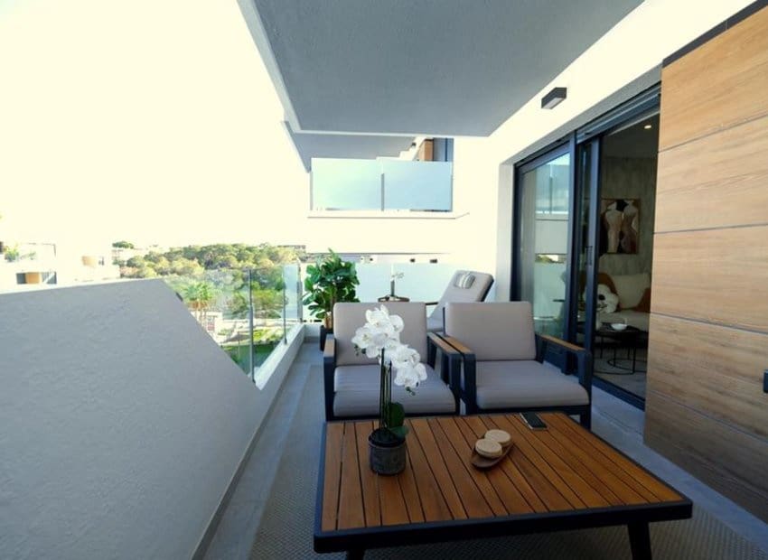 2 slaapkamer Appartement te koop in Villamartin met zwembad garage - € 249.999 (Ref: 9798121)