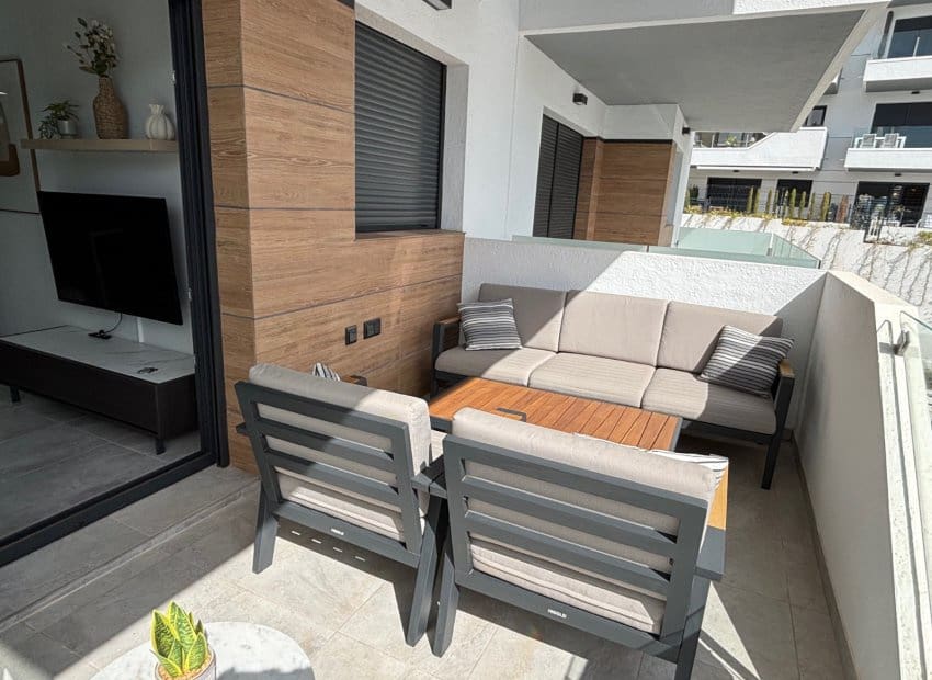 2 bedroom Apartment for sale in Villamartin with pool garage - € 249,900 (Ref: 9798121)