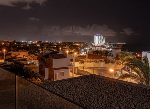 6 slaapkamer Villa te koop in La Zenia, Orihuela met zwembad garage - € 2.950.000 (Ref: 9800241)