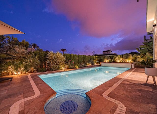 6 slaapkamer Villa te koop in La Zenia, Orihuela met zwembad garage - € 2.950.000 (Ref: 9800241)