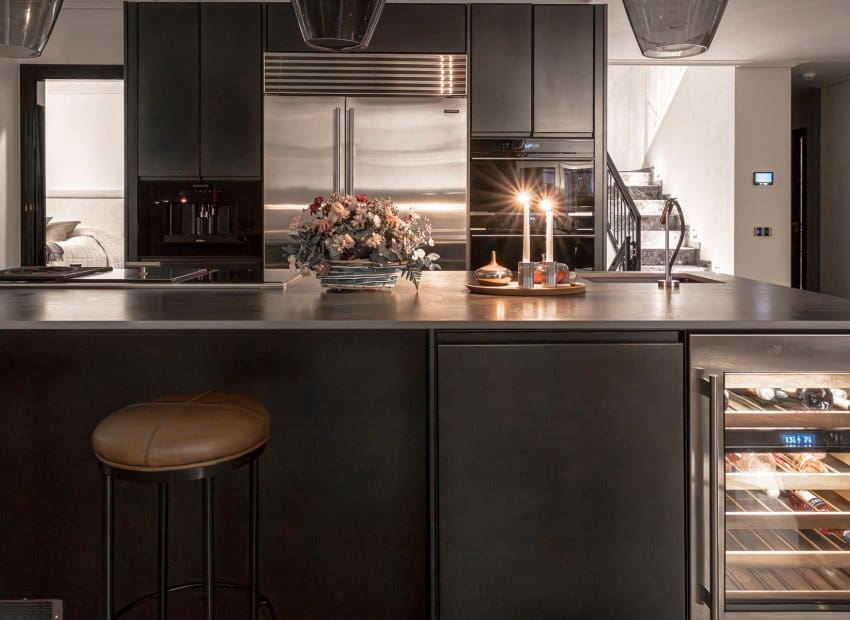 6 bedroom Villa for sale in La Zenia with pool garage - € 2,950,000 (Ref: 9800241)