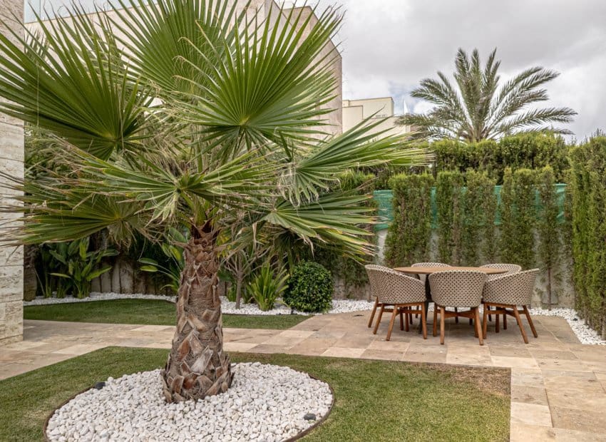 6 bedroom Villa for sale in La Zenia with pool garage - € 2,950,000 (Ref: 9800241)