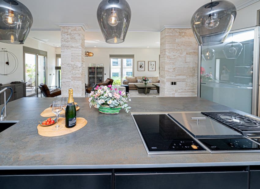 6 bedroom Villa for sale in La Zenia with pool garage - € 2,950,000 (Ref: 9800241)