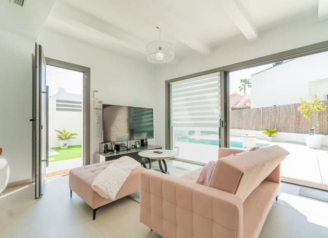 3 Zimmer Villa zu verkaufen in Blue Lagoon mit Pool - 524.900 € (Ref: 9800242)