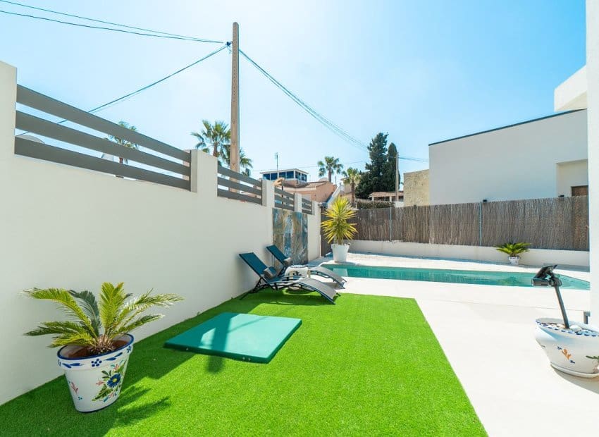 3 Zimmer Villa zu verkaufen in Orihuela Costa mit Pool - 524.900 € (Ref: 9800242)