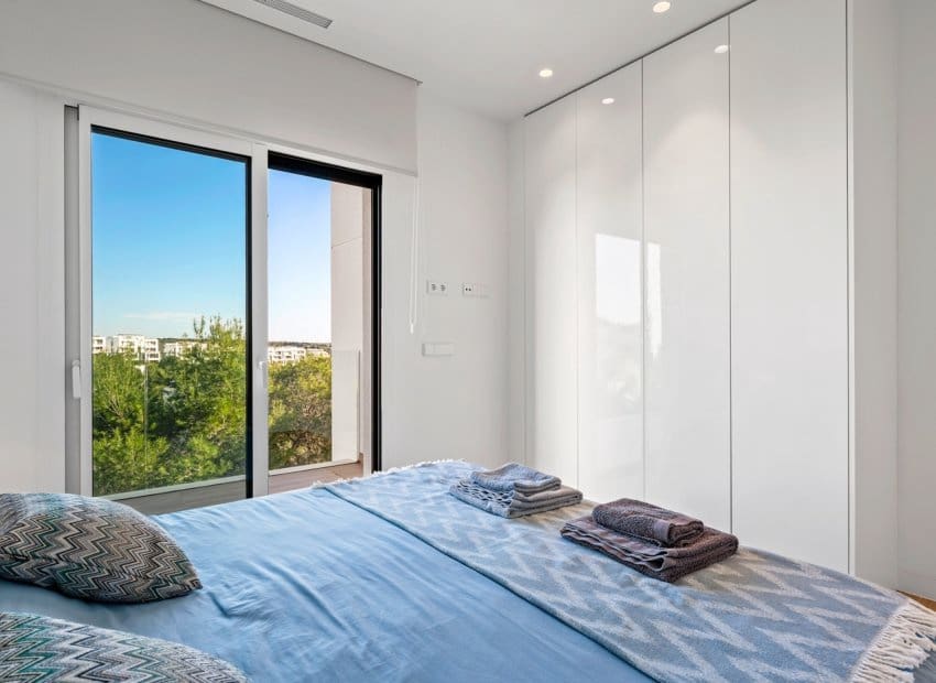 2 quarto Apartamento para venda em Las Colinas Golf com piscina garagem - 460 000 € (Ref: 9800243)