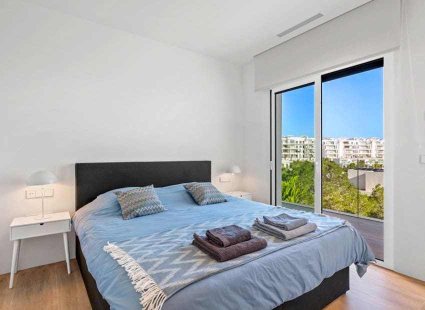 2 quarto Apartamento para venda em Las Colinas Golf com piscina garagem - 460 000 € (Ref: 9800243)