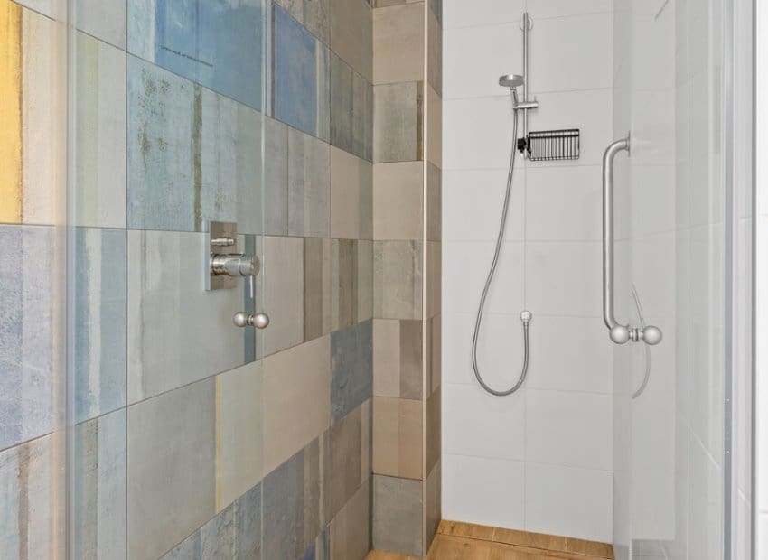 2 quarto Apartamento para venda em Las Colinas Golf com piscina garagem - 460 000 € (Ref: 9800243)