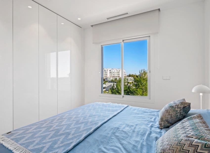 2 quarto Apartamento para venda em Las Colinas Golf com piscina garagem - 460 000 € (Ref: 9800243)