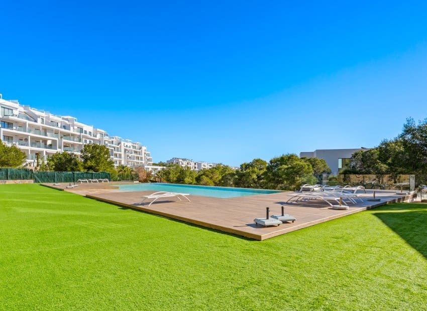 2 quarto Apartamento para venda em Las Colinas Golf com piscina garagem - 460 000 € (Ref: 9800243)