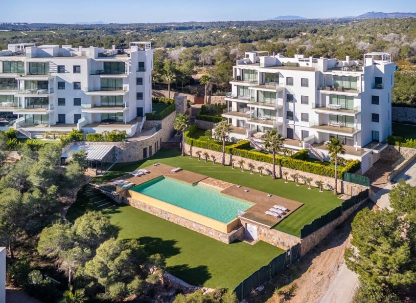 2 quarto Apartamento para venda em Las Colinas Golf com piscina garagem - 460 000 € (Ref: 9800243)