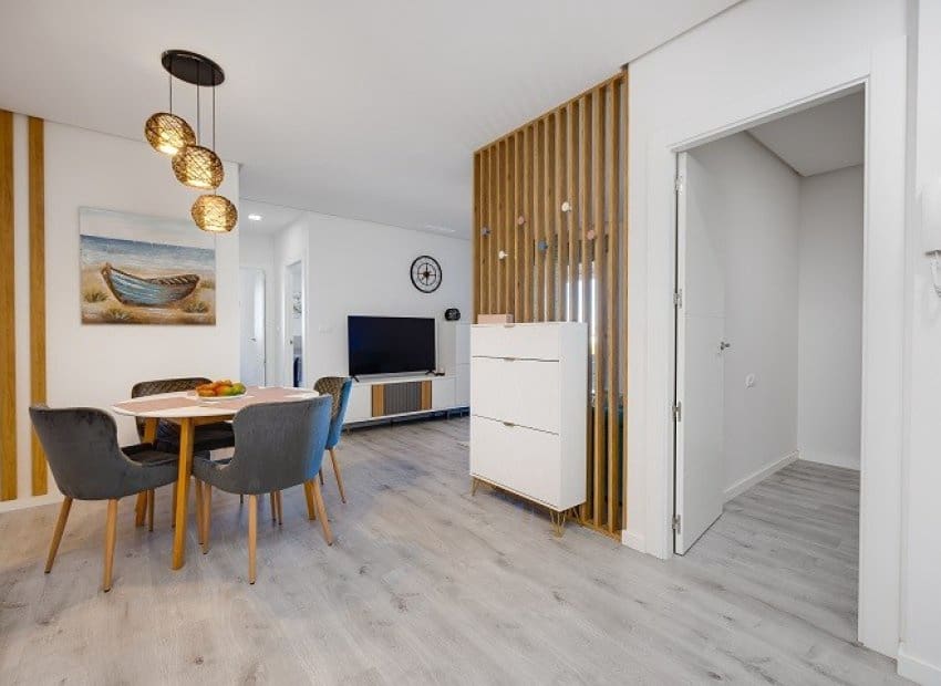 3 soveværelse Lejlighed til salg i Villamartin med swimmingpool garage - € 299.000 (Ref: 9800244)