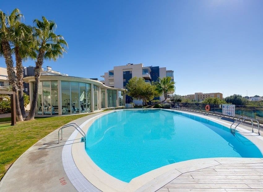 3 soveværelse Lejlighed til salg i Villamartin med swimmingpool garage - € 299.000 (Ref: 9800244)