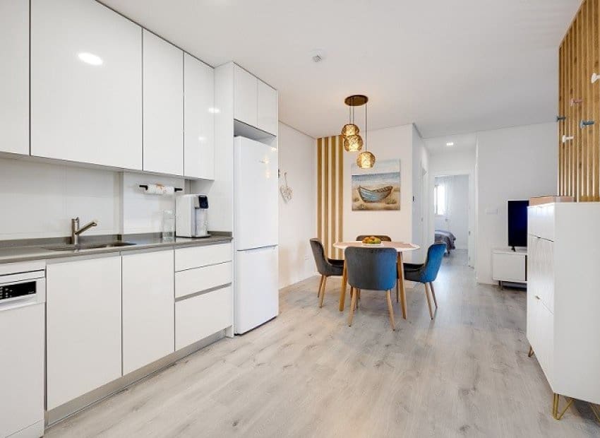 3 soveværelse Lejlighed til salg i Villamartin med swimmingpool garage - € 299.000 (Ref: 9800244)