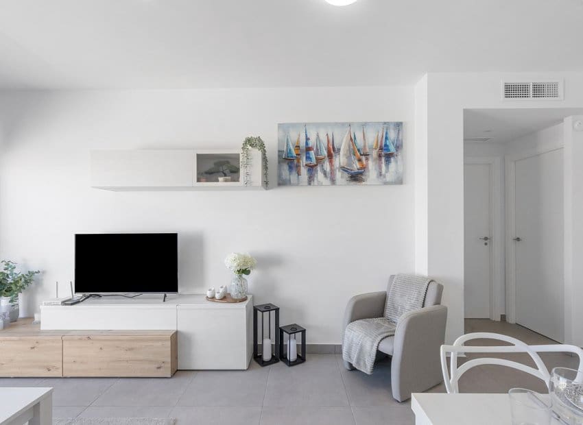 Apartamento de 2 habitaciones en Villamartin en venta con piscina garaje - 289.900 € (Ref: 9800245)