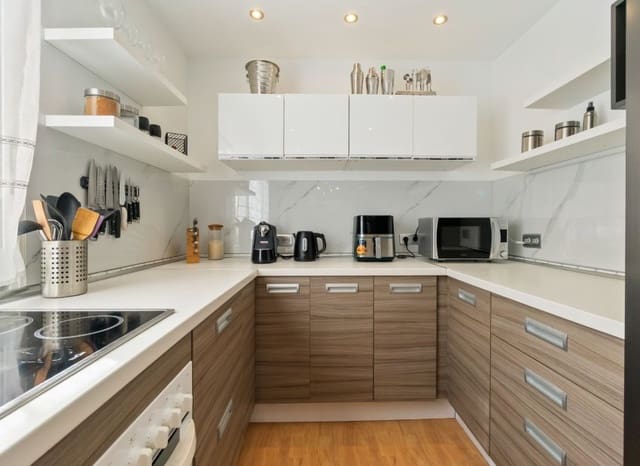 3 slaapkamer Huis te koop in Villamartin, Orihuela met zwembad - € 288.000 (Ref: 9800246)