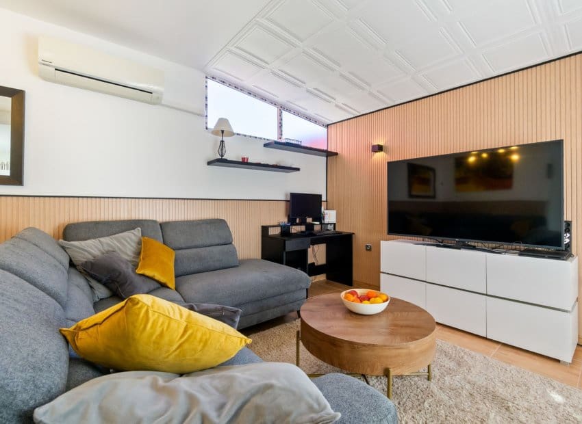 3 camera da letto Casa in vendita in Villamartin con piscina - 288.000 € (Rif: 9800246)