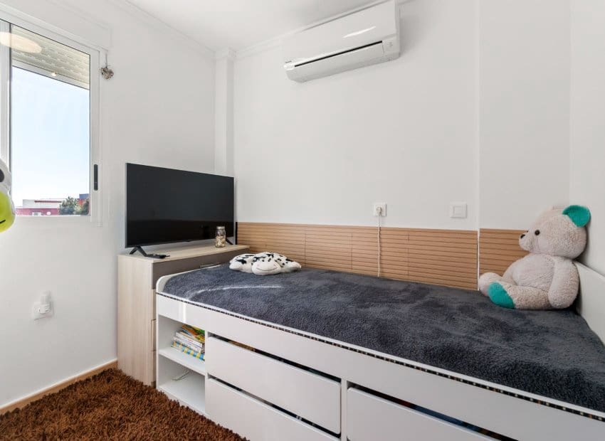 3 camera da letto Casa in vendita in Villamartin con piscina - 288.000 € (Rif: 9800246)