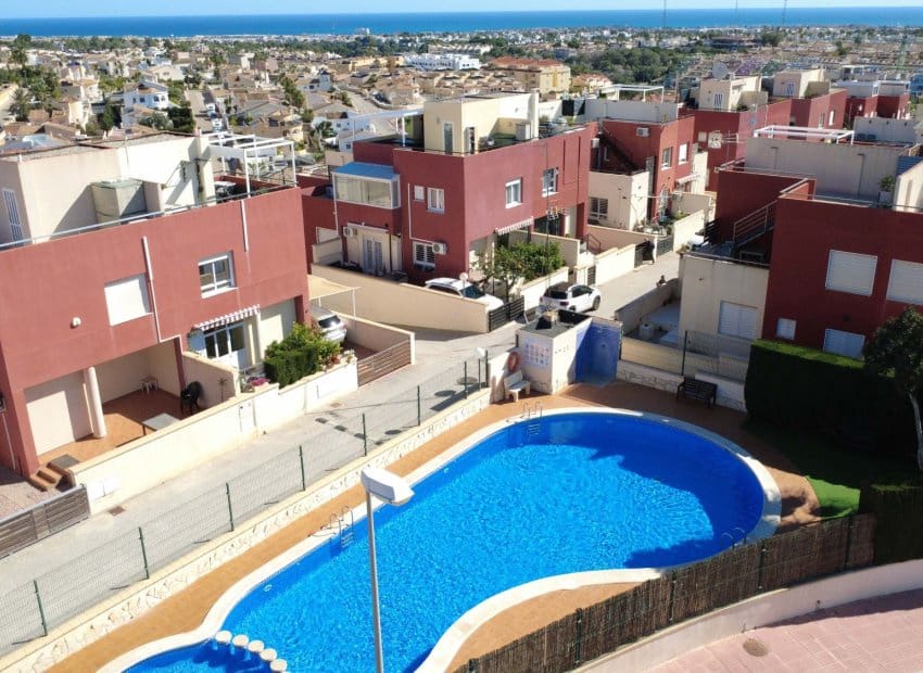 3 camera da letto Casa in vendita in Villamartin con piscina - 288.000 € (Rif: 9800246)