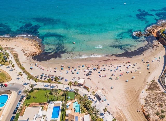 3 soveværelse Villa til salg i Playa Flamenca, Orihuela med swimmingpool garage - € 269.950 (Ref: 9800247)