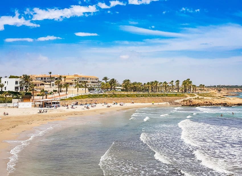 3 soveværelse Villa til salg i Playa Flamenca med swimmingpool garage - € 269.950 (Ref: 9800247)