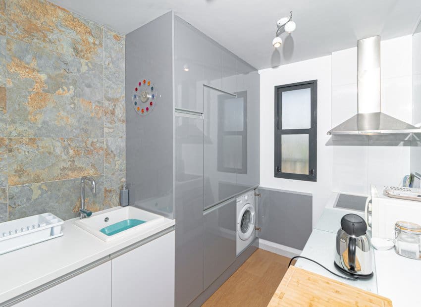 2 soveværelse Lejlighed til salg i La Zenia med swimmingpool - € 249.900 (Ref: 9800248)